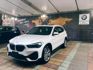2019 BMW X1外展